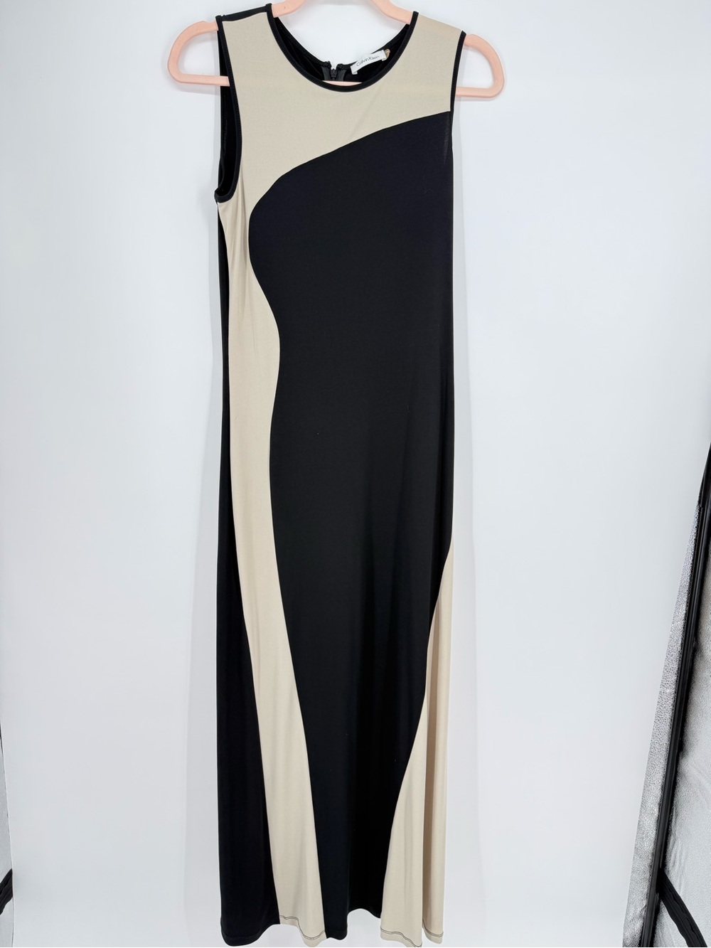 Calvin Klein Colorblock Maxi Dress Black Beige Tan Waves Sleeveless Stretch Sz 4